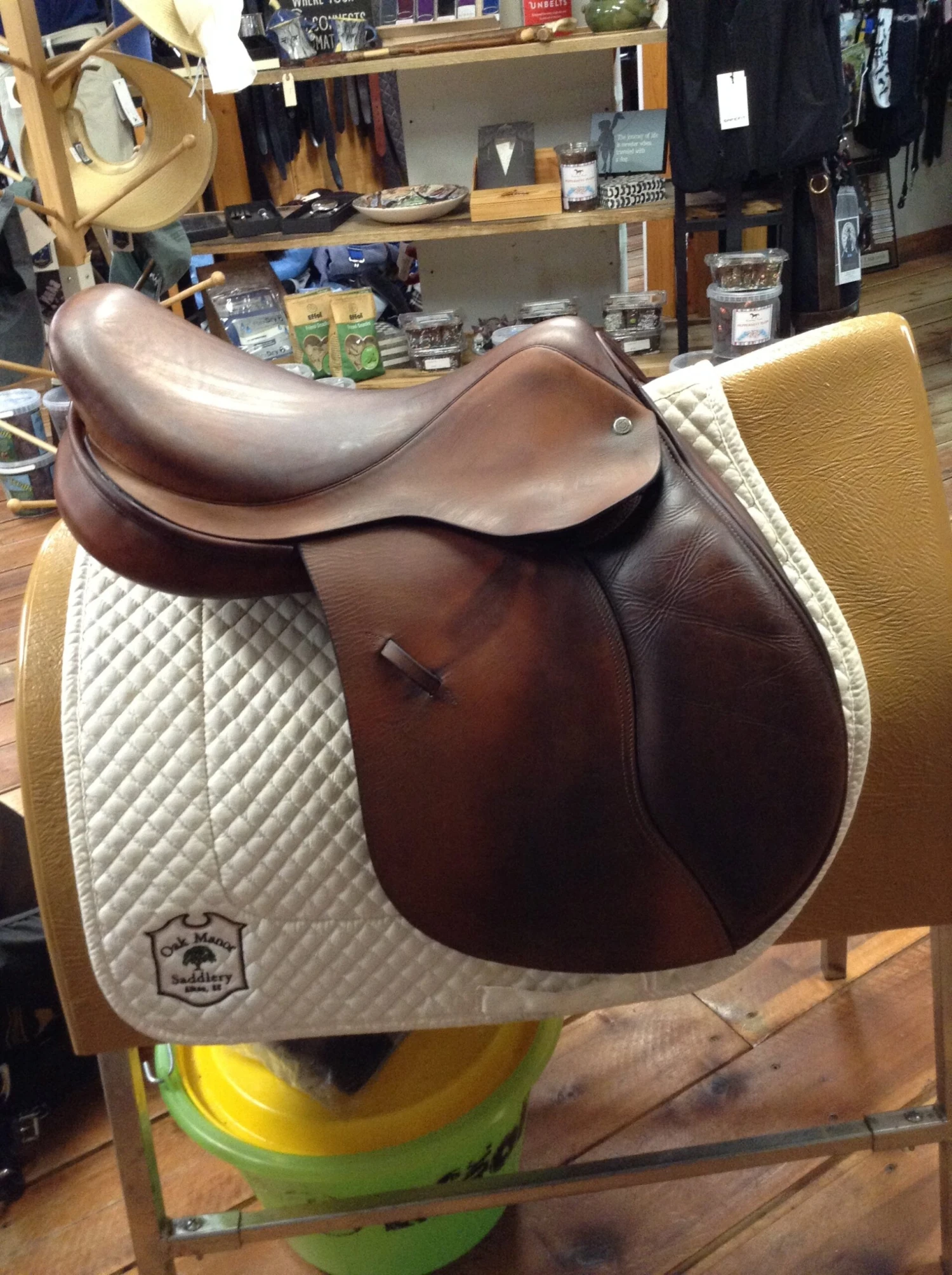 Stackhouse Close Contact Jump Saddle - 17" 2 Stackhouse Close Contact Jump Saddle - 17" - Image 2
