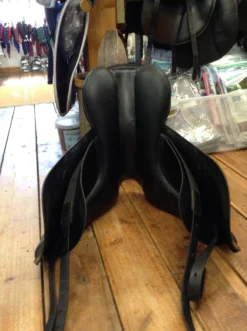 Prestige Dressage Saddle - 17" -Equestrian Supplies Store IMG 3972 scaled