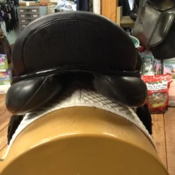 Tota Freedom Pro Dressage Saddle -18" -Equestrian Supplies Store IMG 4242 1