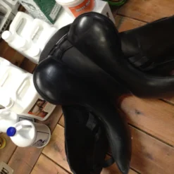 Tota Freedom Pro Dressage Saddle -18" -Equestrian Supplies Store IMG 4243