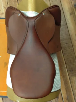 Butet Saumur Close Contact Jump Saddle - 17.5" -Equestrian Supplies Store IMG 4410 scaled
