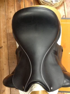SOLD Custom Saddlery Icon Flight Dressage Saddle SOLD -Equestrian Supplies Store IMG 4418 scaled