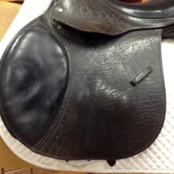 County Solution Jump Saddle - 17.5" -Equestrian Supplies Store IMG 4940