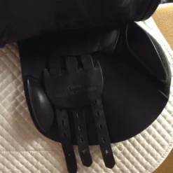 County Solution Jump Saddle - 17.5" -Equestrian Supplies Store IMG 4949