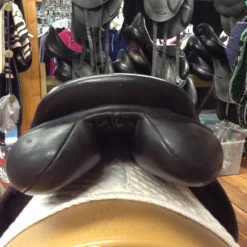 County Solution Jump Saddle - 17.5" -Equestrian Supplies Store IMG 4951