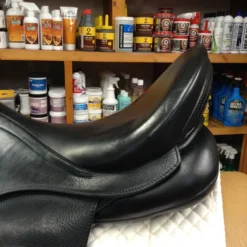 2020 Stubben 1894 Dressage Saddle - 17.5" -Equestrian Supplies Store IMG 4972