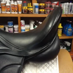 George Gullikson Dressage Saddle - 17.5" -Equestrian Supplies Store IMG 4990