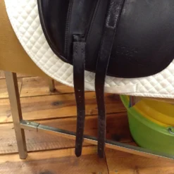 George Gullikson Dressage Saddle - 17.5" -Equestrian Supplies Store IMG 4992