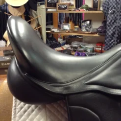 George Gullikson Dressage Saddle - 17.5" -Equestrian Supplies Store IMG 4998