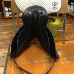 George Gullikson Dressage Saddle - 17.5" -Equestrian Supplies Store IMG 5003
