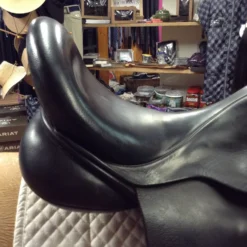 Cardanel Dressage Saddle - 17.5" -Equestrian Supplies Store IMG 5048