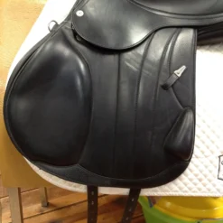 Equipe EK-GO Jump Saddle - 17.5" -Equestrian Supplies Store IMG 5057