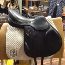 Equipe EK-GO Jump Saddle - 17.5" -Equestrian Supplies Store IMG 5061