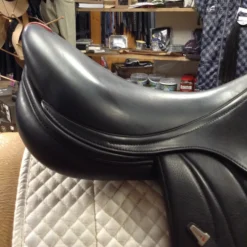 Equipe EK-GO Jump Saddle - 17.5" -Equestrian Supplies Store IMG 5063