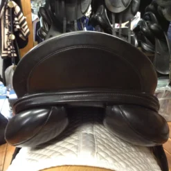 Albion Platinum Ultima Dressage Saddle - 17.5" -Equestrian Supplies Store IMG 5084