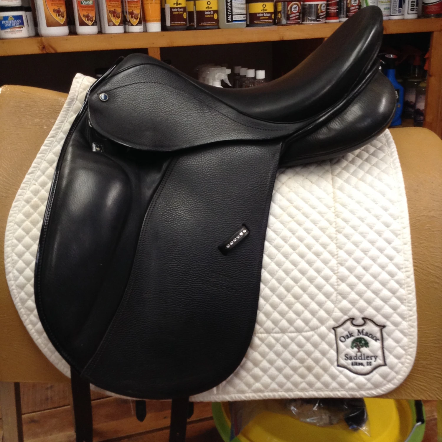 Stubben D Euphoria Dressage Saddle - 17" 1 Stubben D Euphoria Dressage Saddle - 17"