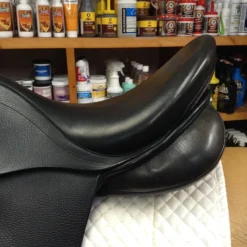 Stubben D Euphoria Dressage Saddle - 17" 17 Stubben D Euphoria Dressage Saddle - 17" -Equestrian Supplies Store IMG 5089