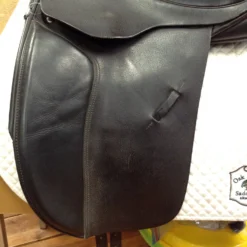 Black Country Eloquence Dressage Saddle - 17.5" -Equestrian Supplies Store IMG 5106