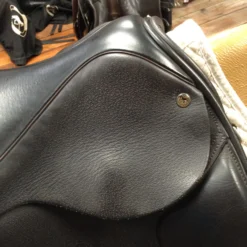 Black Country Eloquence Dressage Saddle - 17.5" -Equestrian Supplies Store IMG 5112