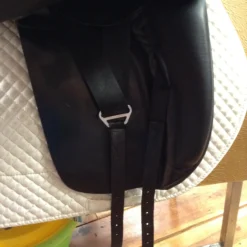 Black Country Eloquence Dressage Saddle - 17.5" -Equestrian Supplies Store IMG 5115