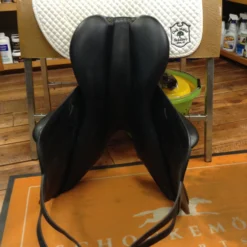 2012 Devoucoux Chiberta Monoflap - 18" -Equestrian Supplies Store IMG 5133