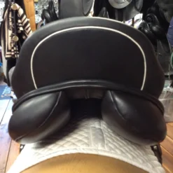SOLD - Custom Saddlery Wolfgang Solo Dressage Saddle - 18" -Equestrian Supplies Store IMG 5148