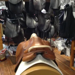 Prestige Nona Garson Close Contact Jump Saddle - 17" -Equestrian Supplies Store PrestigeNonaGarson 4