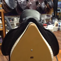 Ideal Dressage Saddle - 17" -Equestrian Supplies Store image 2b0553e9 6327 4cd4 88bc 003730d56274