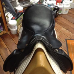 Ideal Dressage Saddle - 17" -Equestrian Supplies Store image 52746e5c c430 4a4d a2a5 f3a097d60778