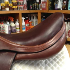 Equipe Expression Jump Saddle - 17.5" 19 Equipe Expression Jump Saddle - 17.5" -Equestrian Supplies Store image 796878cf 2cae 462f a36d 072f9171a570