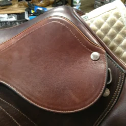 Equipe Expression Jump Saddle - 17.5" 26 Equipe Expression Jump Saddle - 17.5" -Equestrian Supplies Store image 85247a27 4cdb 47ee bf6e 4345e7ec7b75