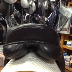 Ideal Dressage Saddle - 17" -Equestrian Supplies Store image cc708b2f 0bf3 4ff3 9ae4 765fec020f9c