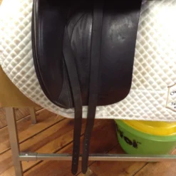 Ideal Dressage Saddle - 17" -Equestrian Supplies Store image d70ce1bc a290 4fcf b87b e2615fb15041